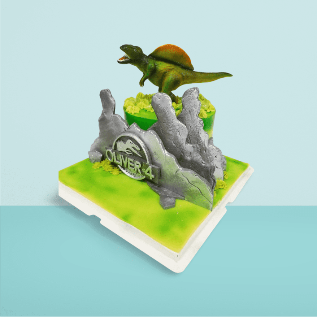 Dinosaur_Theme_Cake_with_Mountains