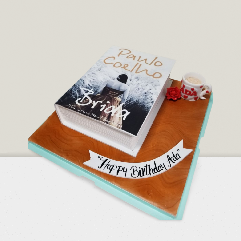 Brida-Coelho-Paulo Book Lover?s Cake - Realistic Book Design