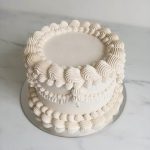 White Vintage Cake